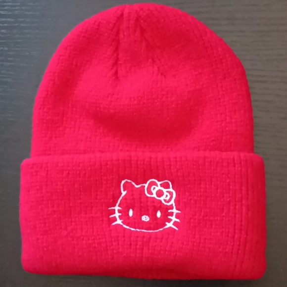NEW Sanrio's Embroidered Thick Hello Kitty Knit Beanie - Picture 1 of 3